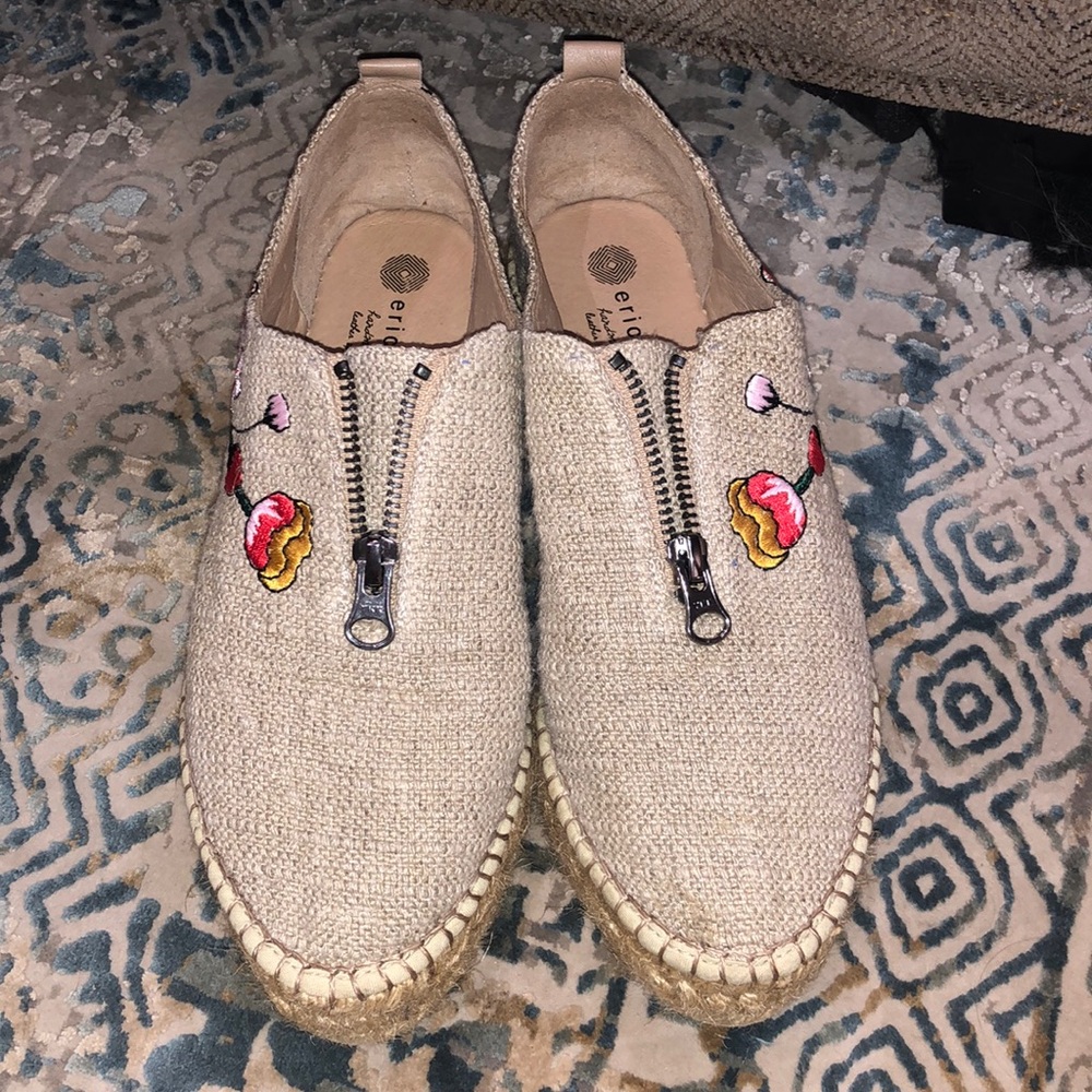 womens slip on shoes